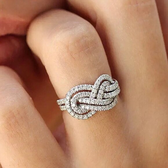 NEW 14K White Gold Plated Cubic Zirconia Pave Infinity Knot Ring Sz. 8 - Picture 1 of 11